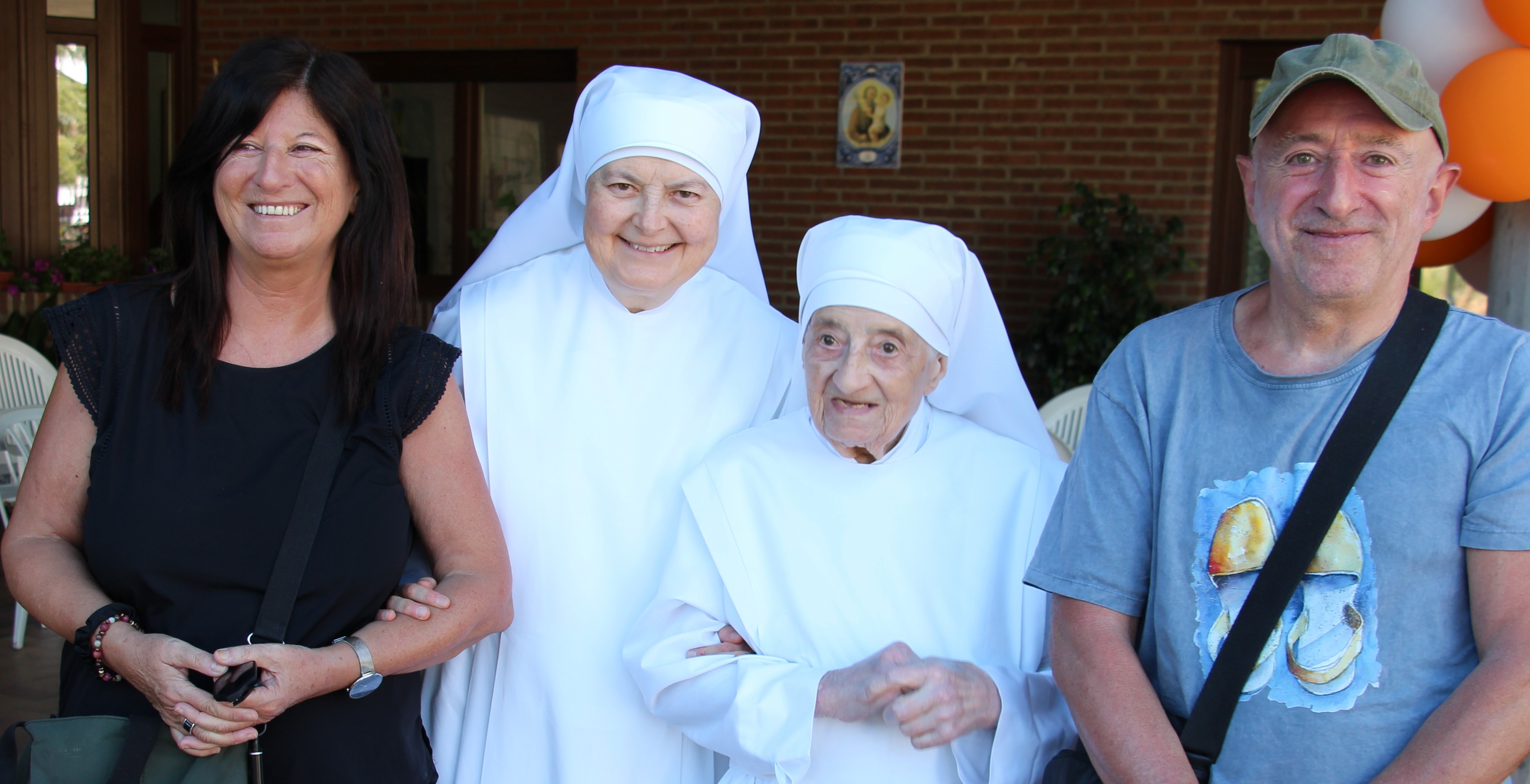Personnes âgées et petites soeurs des pauvres