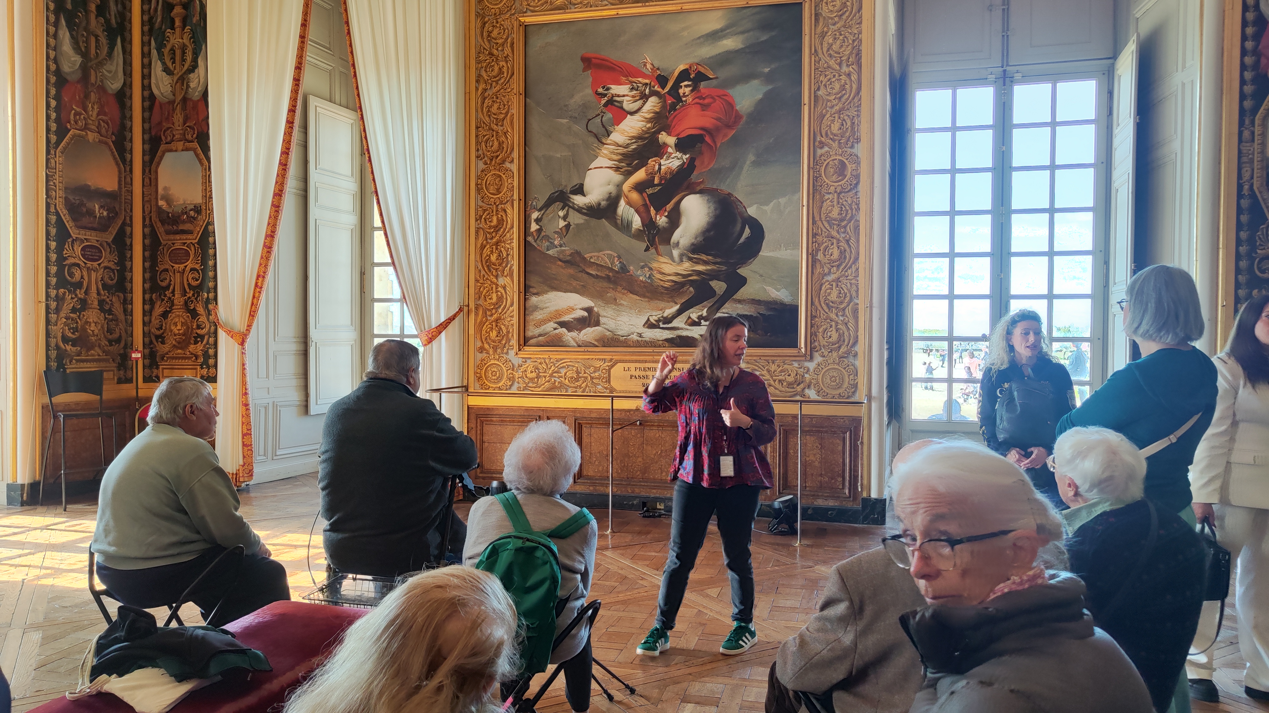Personnes âgées au chateau de Versailles