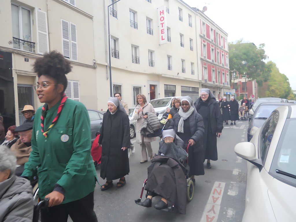 Procession dans la rue